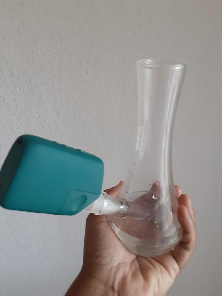 POTV Water Pipe Glass Adapter - Customer Photo From Kristin Hall 