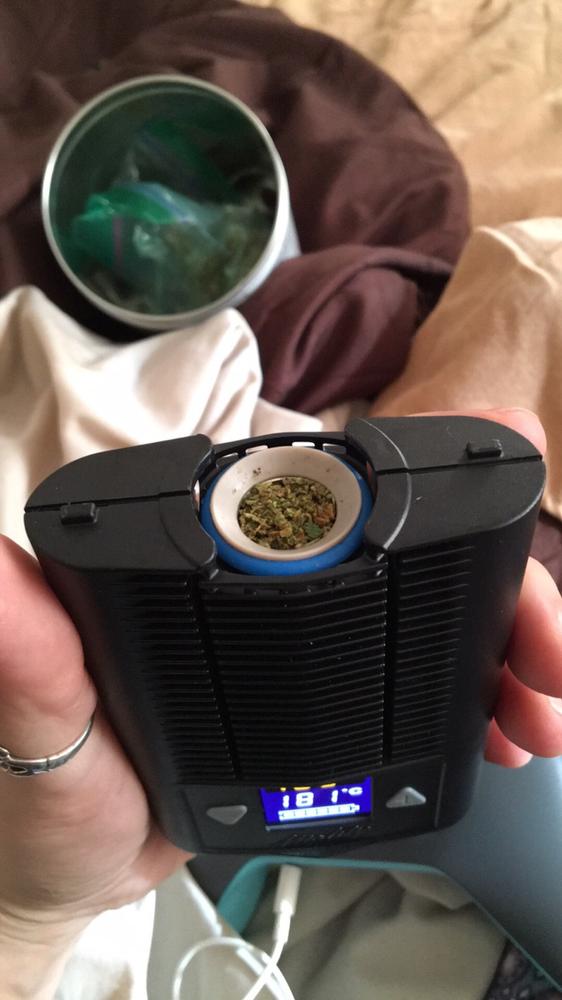 Planet of the Vapes 4 Piece Grinder - Customer Photo From Lara Starr