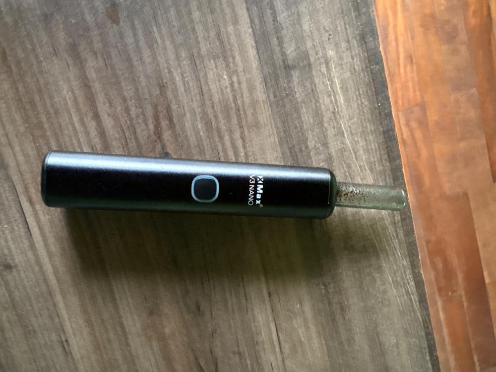 XMAX V3 Nano Vaporizer - Customer Photo From Denis Smirnov