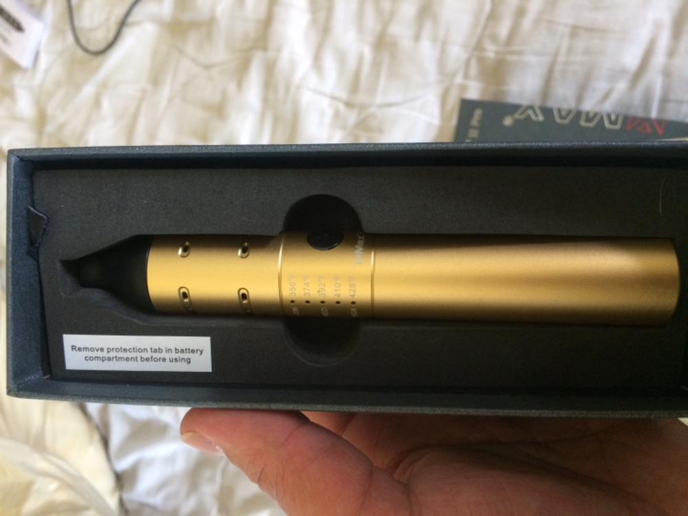 XMAX V2 Pro Vaporizer - Customer Photo From Ricardo L.