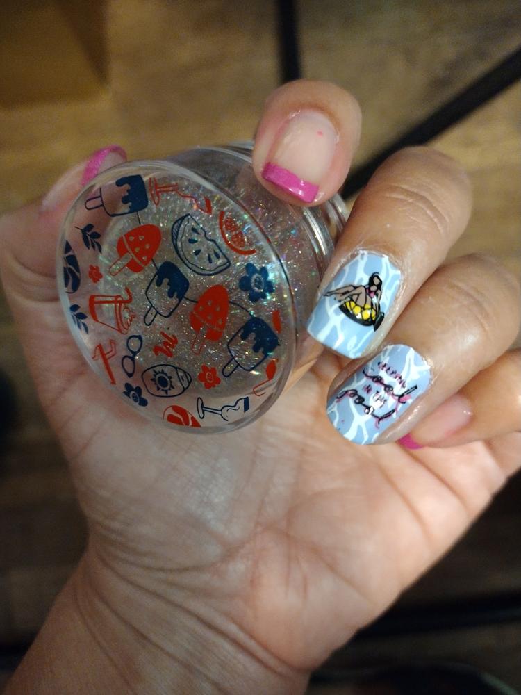 JOIN THE MANI X ME MONTHLY EXPRESS KIT SUBSCRIPTION - Customer Photo From Breanna