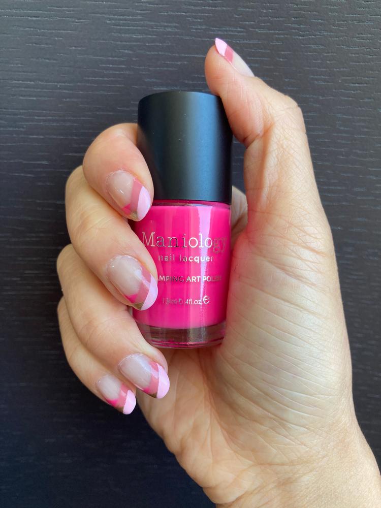 Nails with french tip that will amaze