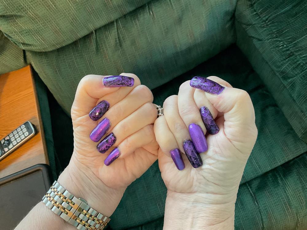 Lacquered Lawyer | Nail Art Blog: Alluring Amethyst