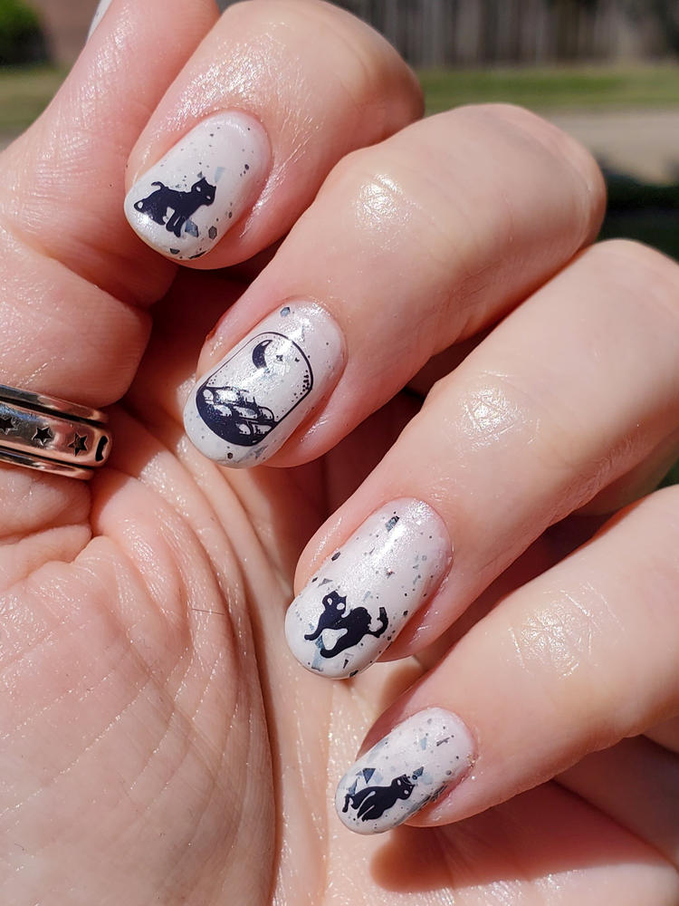 Witch's Familiar Nail Stamping Plate | Maniology