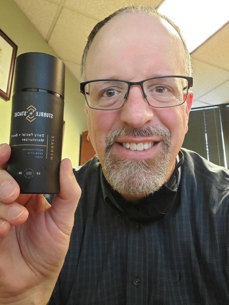 Hydrate: Daily Probiotic Facial + Beard Moisturizer - Customer Photo From Justin Park