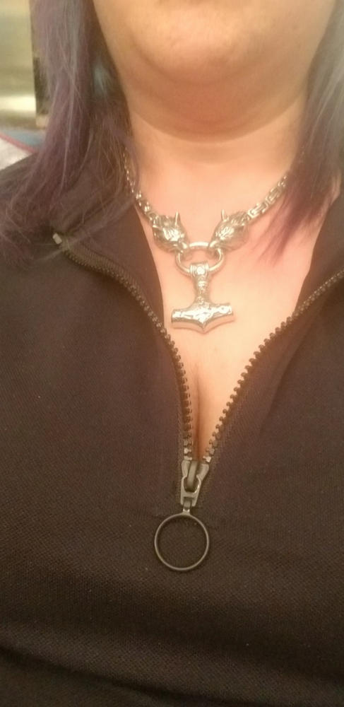 Massive Stainless Steel Wolf King Chain with Mjolnir - Customer Photo From Isabelle Mayot 