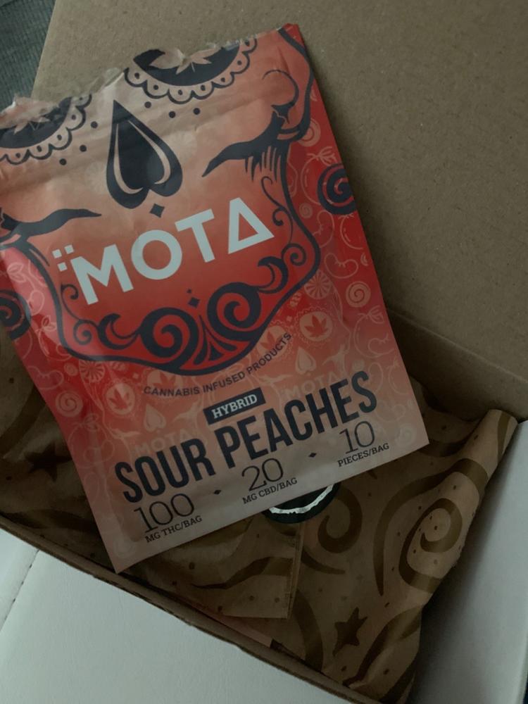 MOTA Hybrid Sour Peach Gummies - Customer Photo From Anonymous