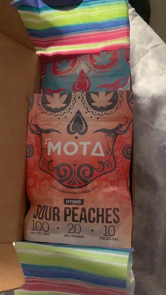 MOTA Hybrid Sour Peach Gummies - Customer Photo From Craig