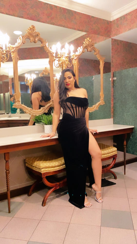 Priya Black Draping Corset High Slit Velvet Gown - Customer Photo From Lilibeth Martinez