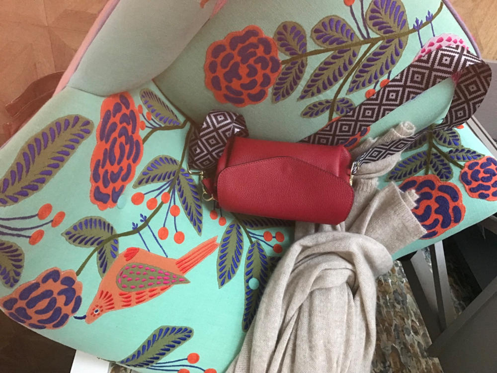 Envelope Red ( Blue Diamond Strap) - Customer Photo From Sue Ogden