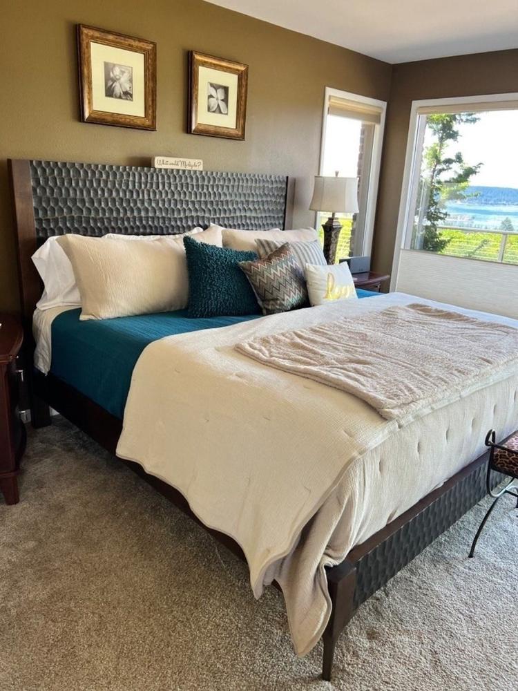Anna Modern Carved Solid Wood King Bed - Customer Photo From Mark Waldron