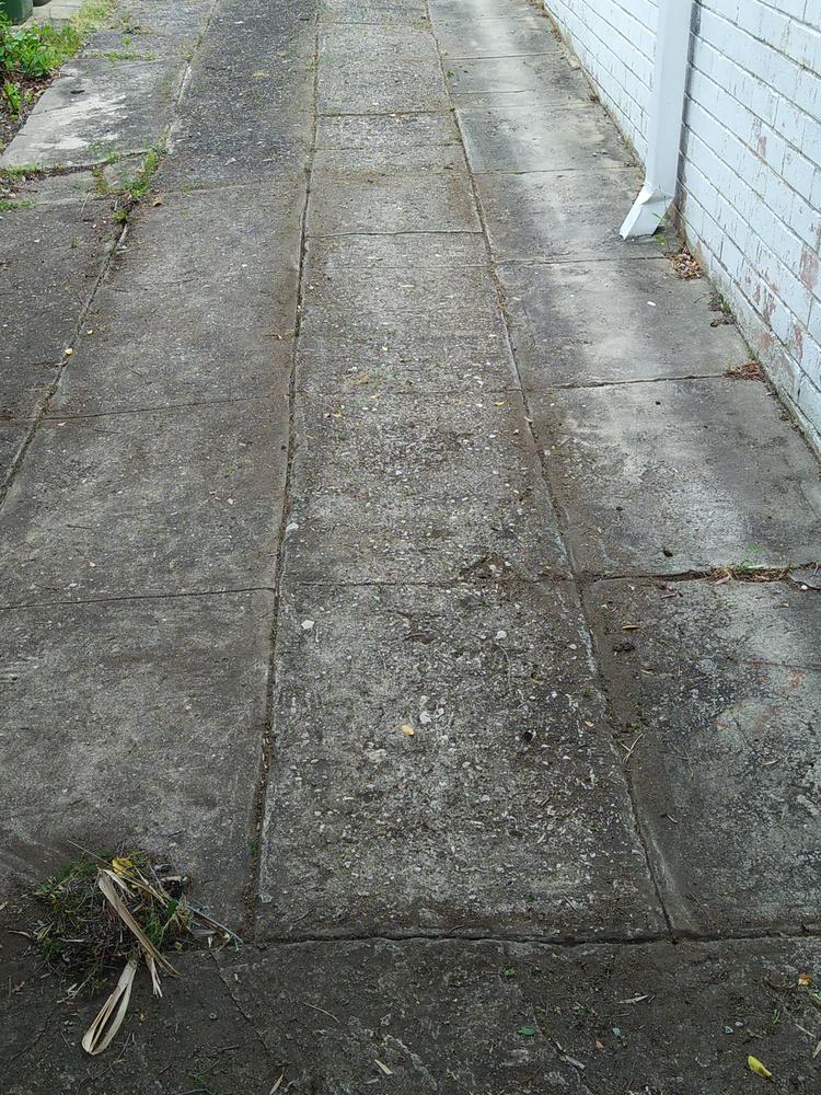 BURGON & BALL | Long Handled Miracle Block Paving Brush - Customer Photo From Steven L.