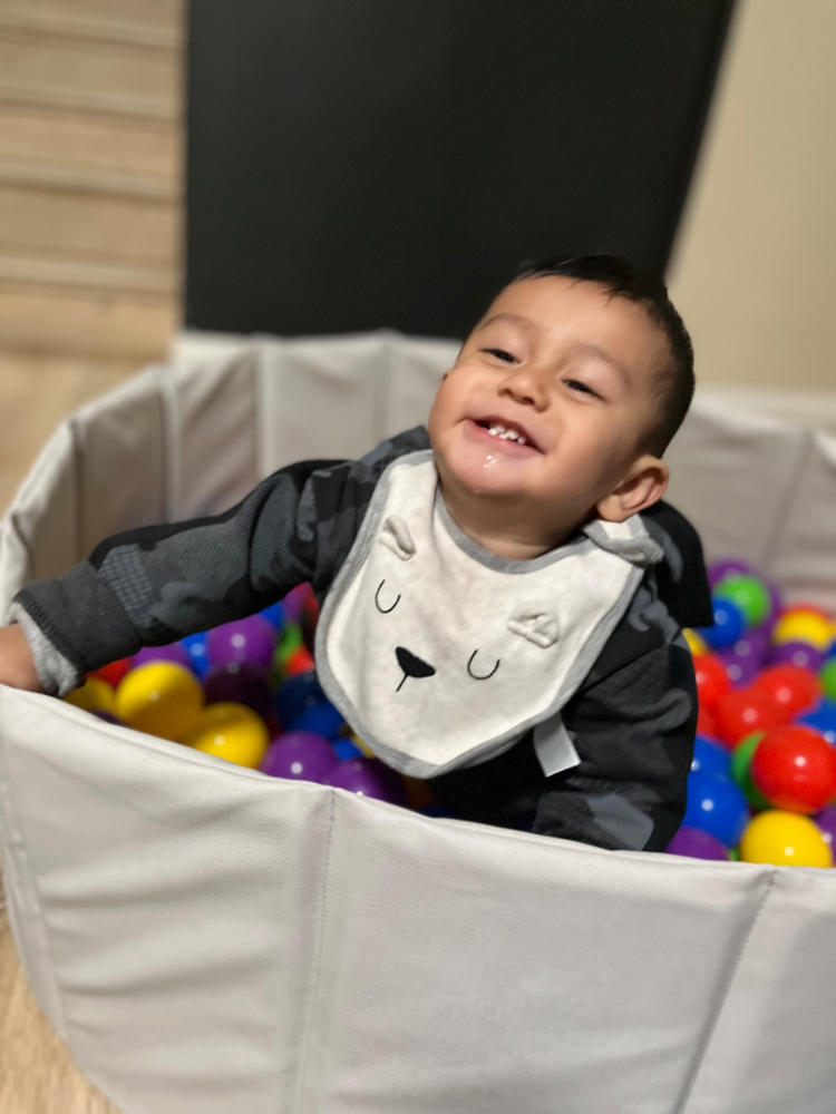 Ball Pit - Customer Photo From Lucia Sanchez