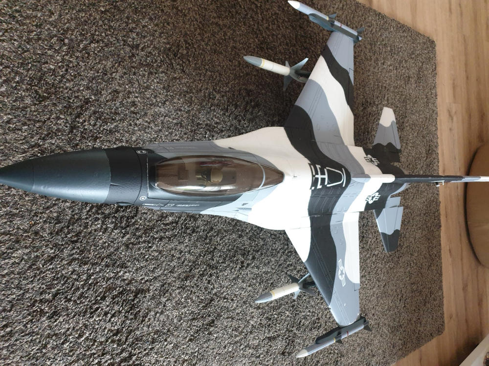 Freewing 70mm EDF F-16 V2 Weapons Set - Customer Photo From Ralf Goergen