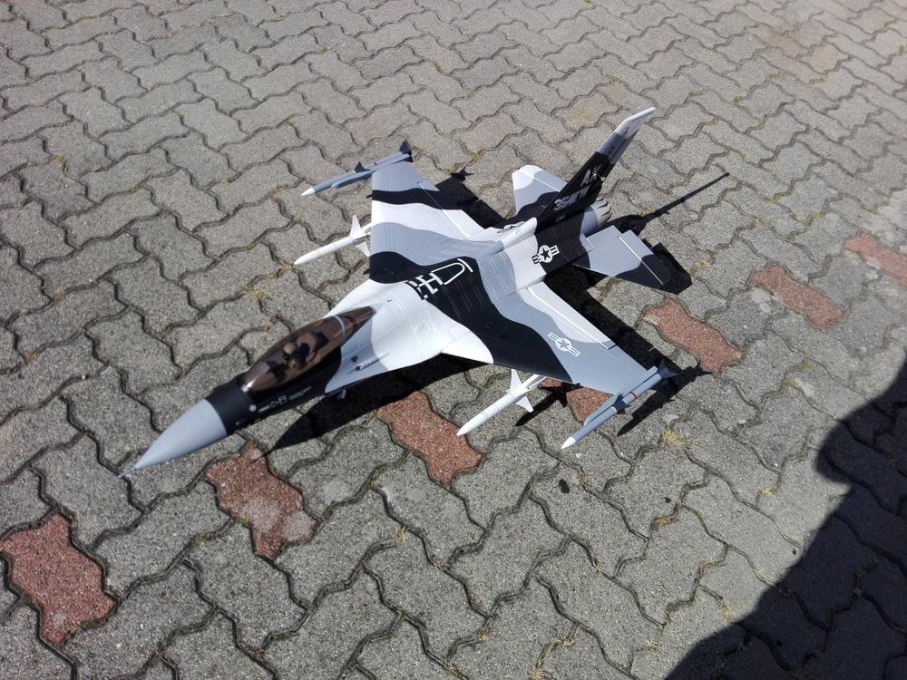 Freewing 70mm EDF F-16 V2 Weapons Set - Customer Photo From jürgen L.