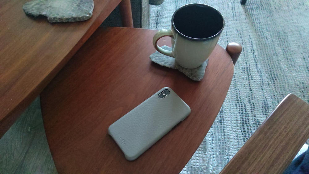 Slim Grip iPhone X Leather Case - Customer Photo From Joey Ganassa