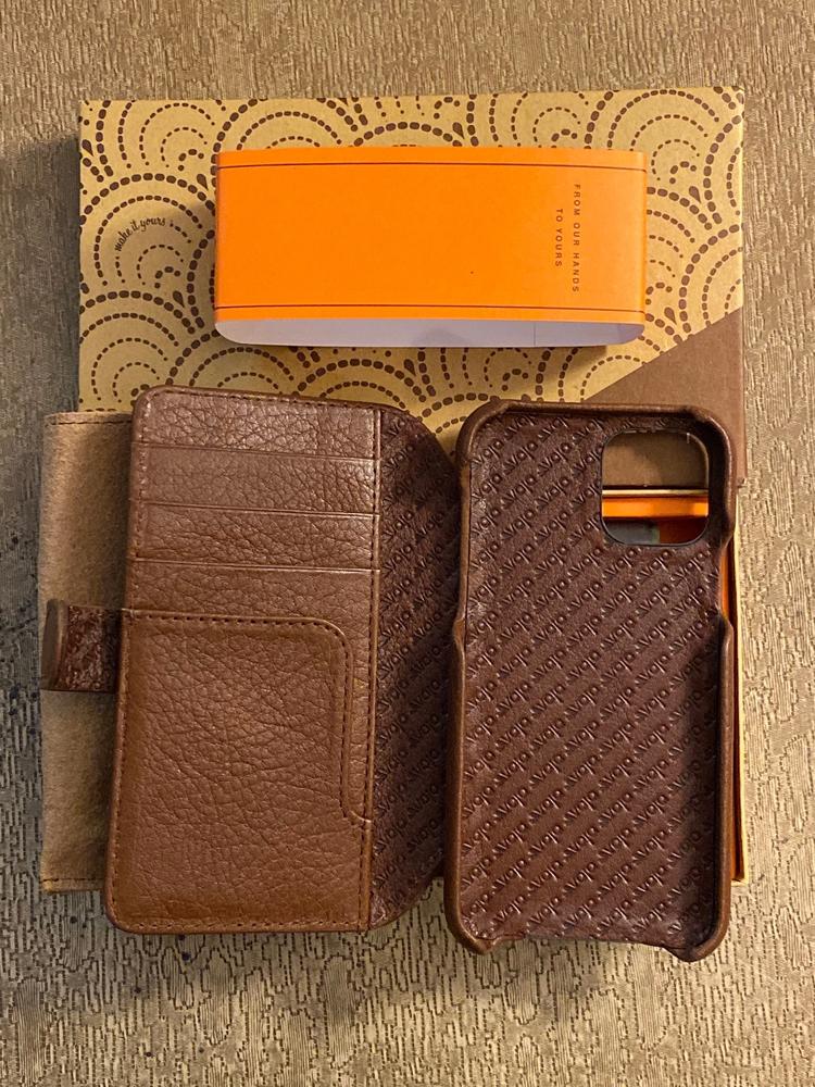 Customizable iPhone 11 Pro Wallet leather case with magnetic closure - Customer Photo From Daniel Golec