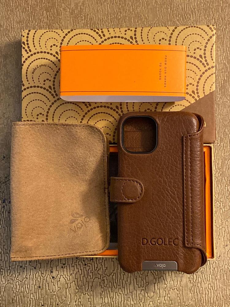Customizable iPhone 11 Pro Wallet leather case with magnetic closure - Customer Photo From Daniel Golec