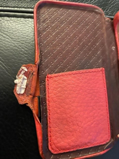 Customizable iPhone 12 & 12 pro Folio leather case with MagSafe - Customer Photo From Jenni McCall