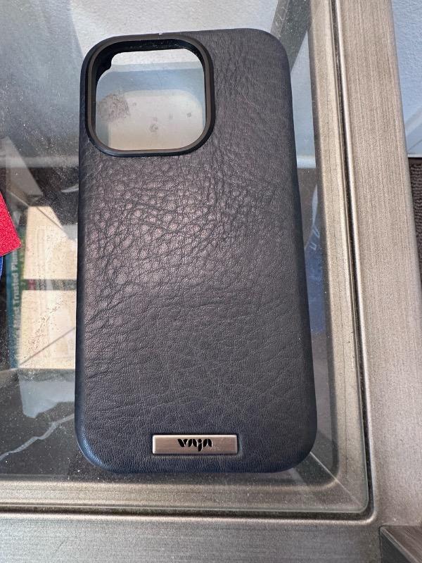 Custom Grip Phone 14 Pro leather case - Customer Photo From Darren Sasaki