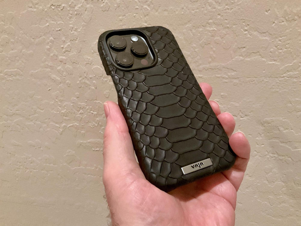 Kobra Grip iPhone 14 Pro leather case - Customer Photo From Anonymous