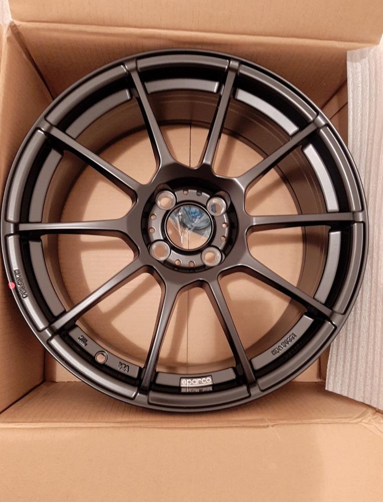Assetto Gara m-spec 18" wheels (vehicle set) [Mk8 Fiesta] - Customer Photo From Massimo C.