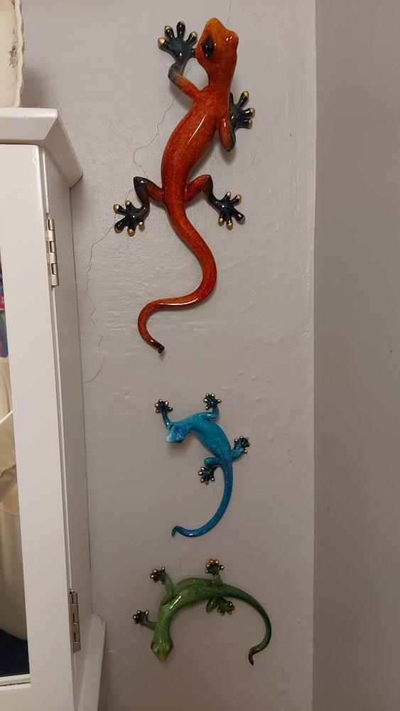 Red Gecko Family Wall Decor - Customer Photo From Charles Gledhill