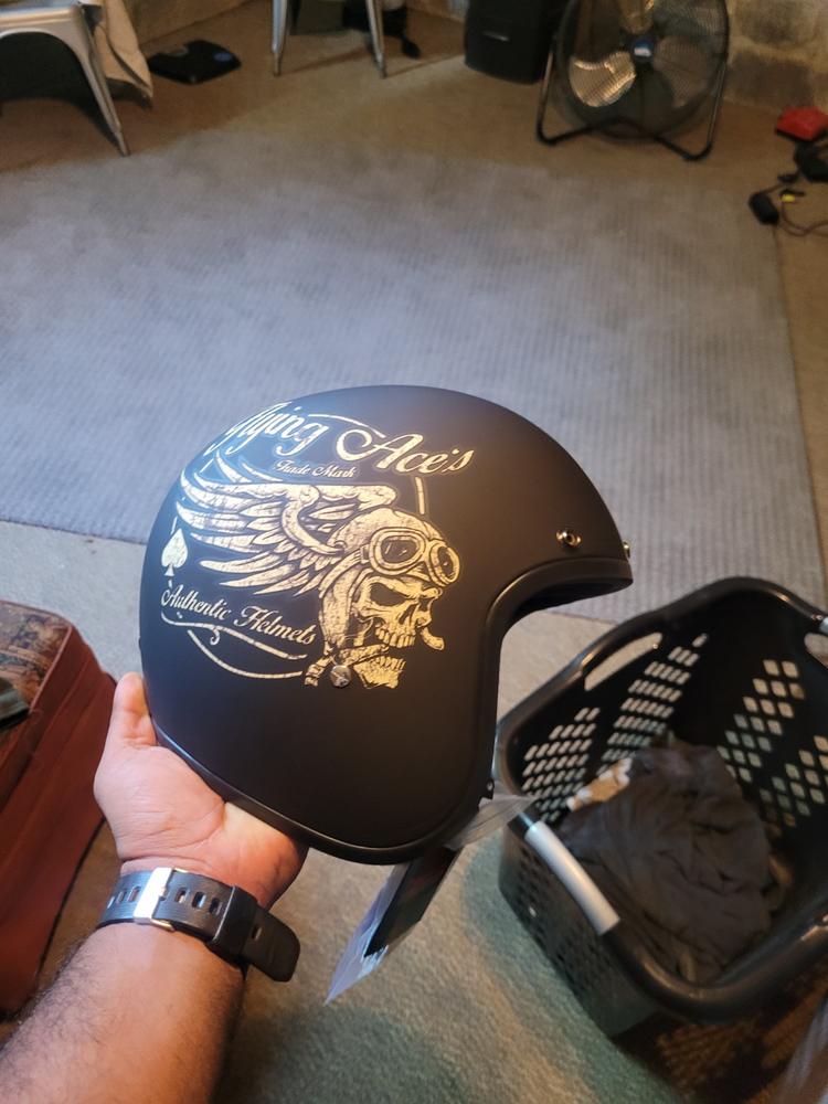 Daytona Skull Cap Slim Line Helmet Pistons Skull