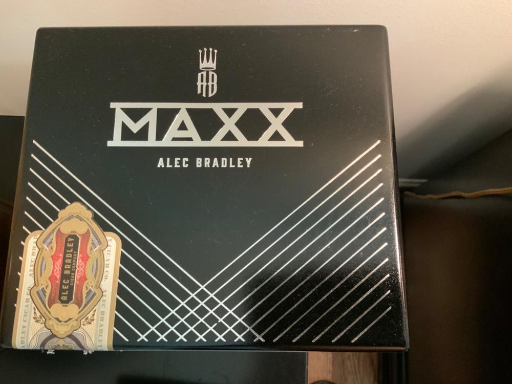 maxx cigarettes Alec Bradley Maxx The Freak Cigars