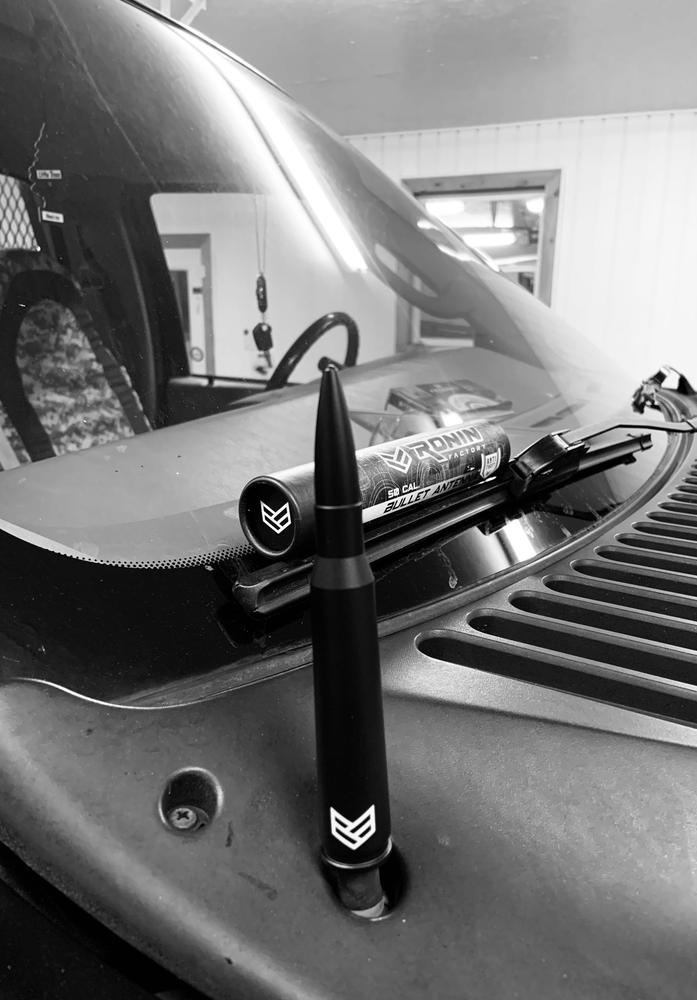 TOYOTA BULLET ANTENNA