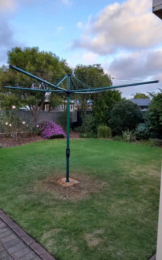 Hills Hoist 7 Line Rotary Clothesline - Customer Photo From Graham Phillips