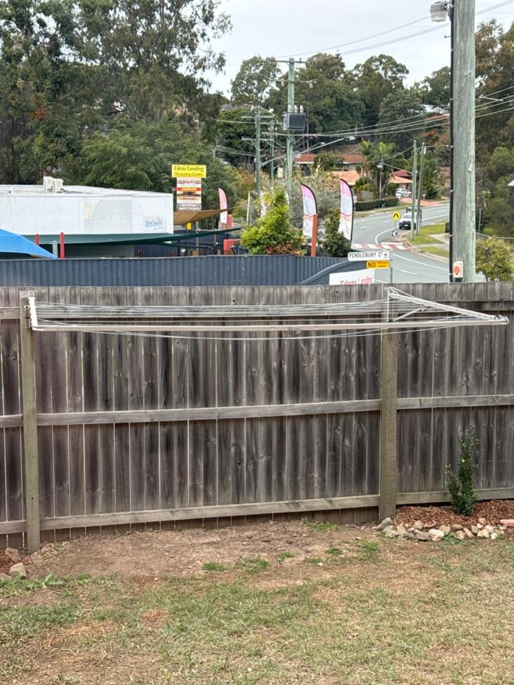Austral Standard 28 Clothesline - Customer Photo From Sebastien Klein