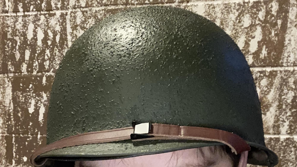 Spray Paint - German WWII Helmet Tan Custom Acrylic Enamel Gelbbraun S –  International Military Antiques
