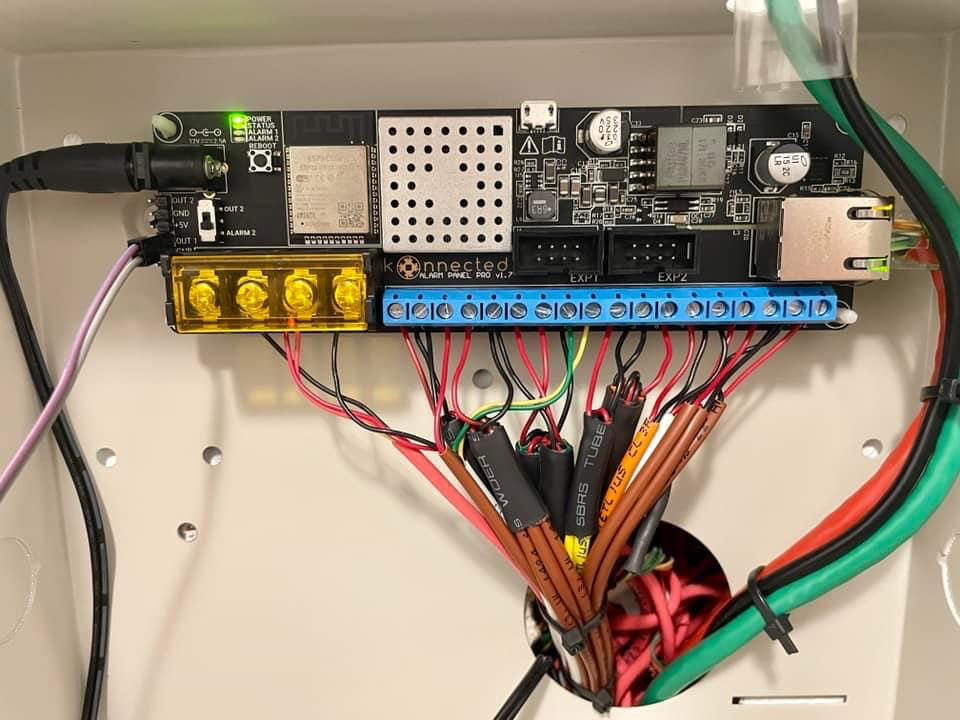 Konnected Alarm Panel Pro 12-Zone Conversion Kit - Customer Photo From Julio Giraldo