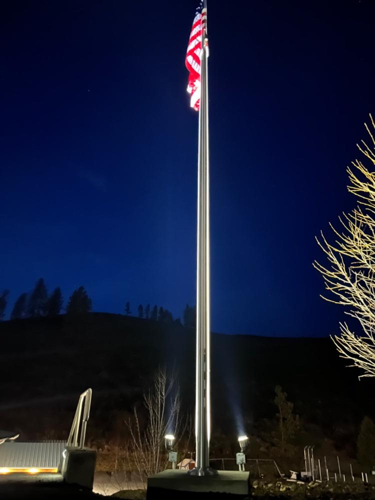 35ft Aluminum Flagpole - Internal Halyard - Commercial Grade - Customer Photo From Ken