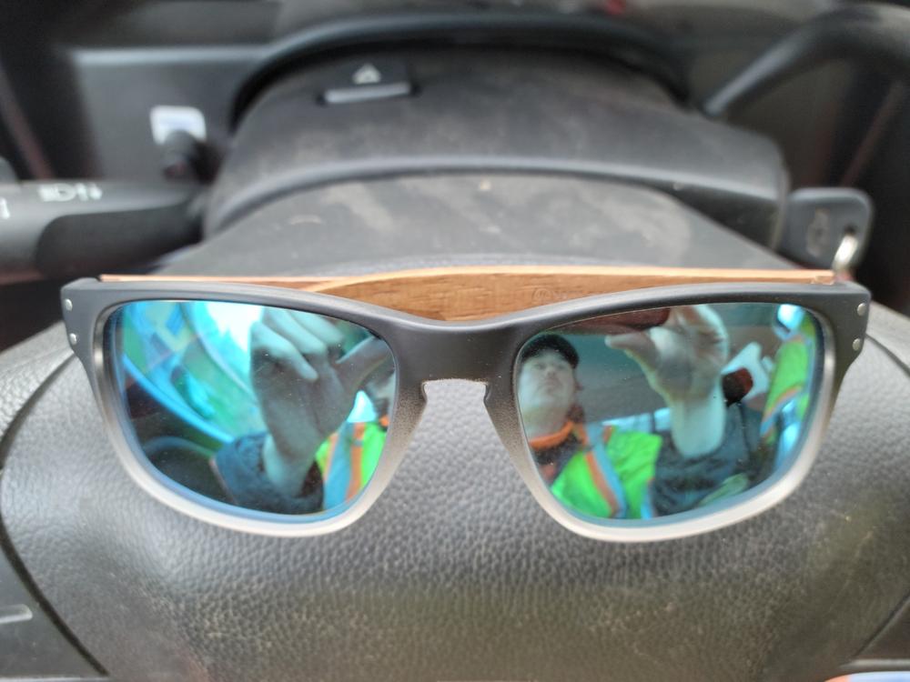 The Laguna Rectangular Polarized Sunglasses for Men with Walnut