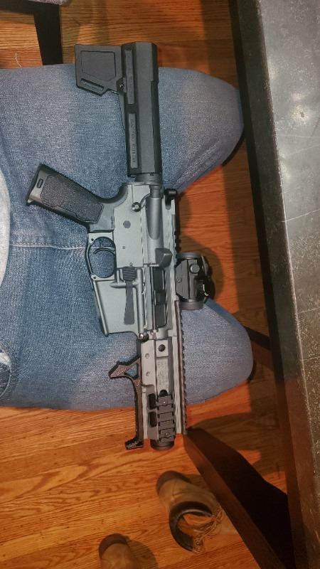 Curved Angled Foregrip Front Grip Fits KeyMod Handguard Rails All Metal - Customer Photo From Hector Correa