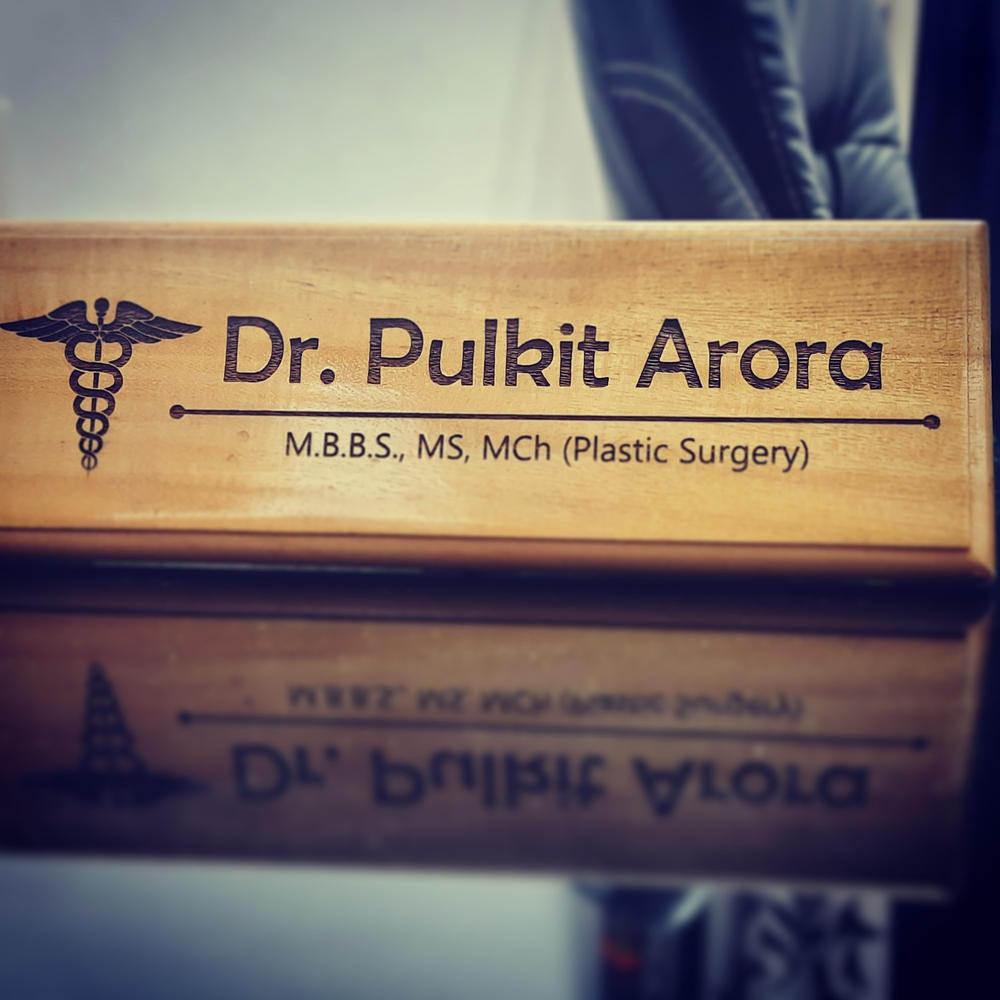 Personalized Wooden Nameplate for Doctors - Customer Photo From Pulkit Arora