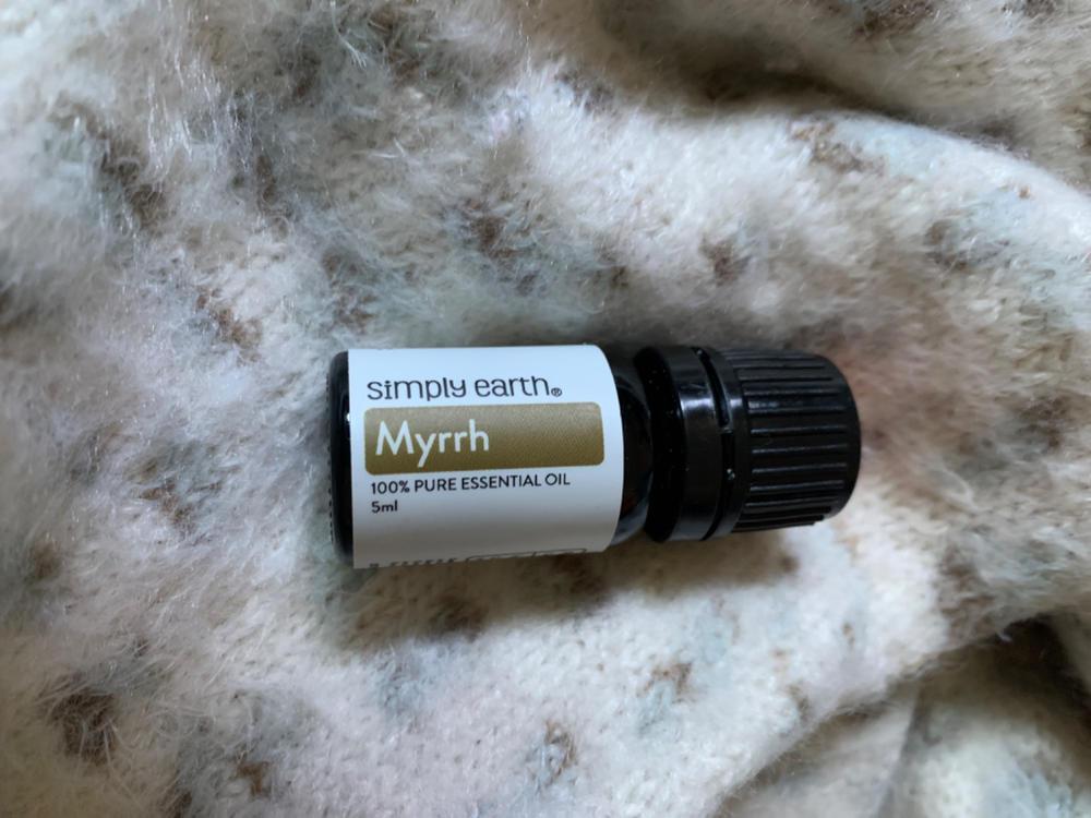 Myrrh Essential Oil – Earthly Love Imports