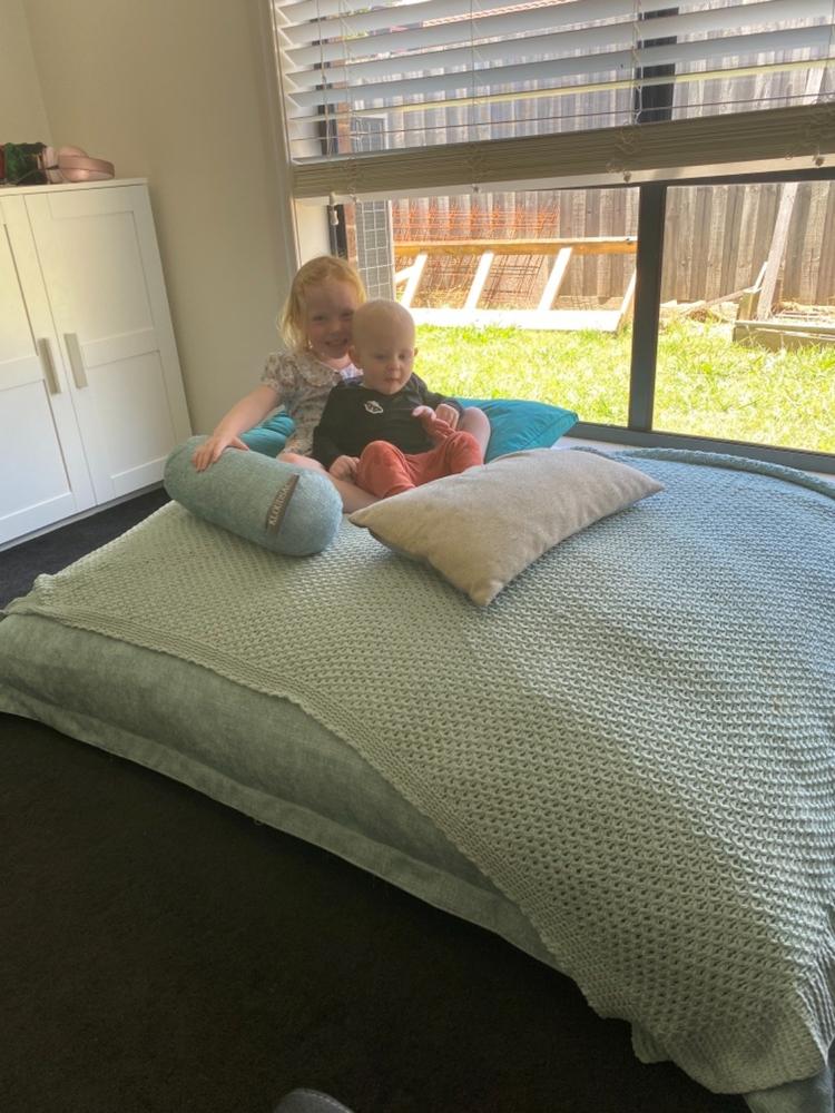 3 in 1 Hammock (Crash Pad) - Seawater...Linen - Customer Photo From Siobhan Cuthbertson