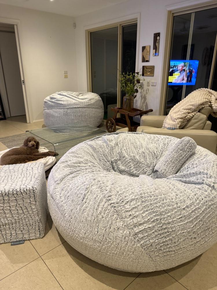 Grande Kloud (XL) - Stone...Faux Fur - Customer Photo From Ricky Daniels