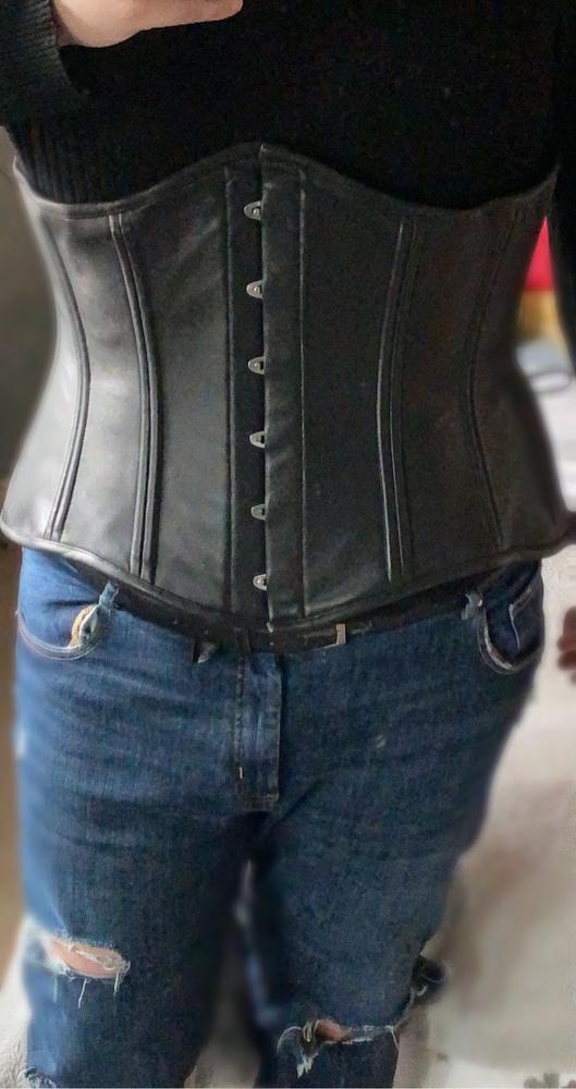 Plus Size Black Leather Corset for Curvy Figures CS-426
