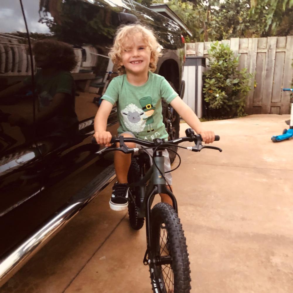 Commencal Kids Ramones 16" Mountain Bike - Customer Photo From Kevin Fowler