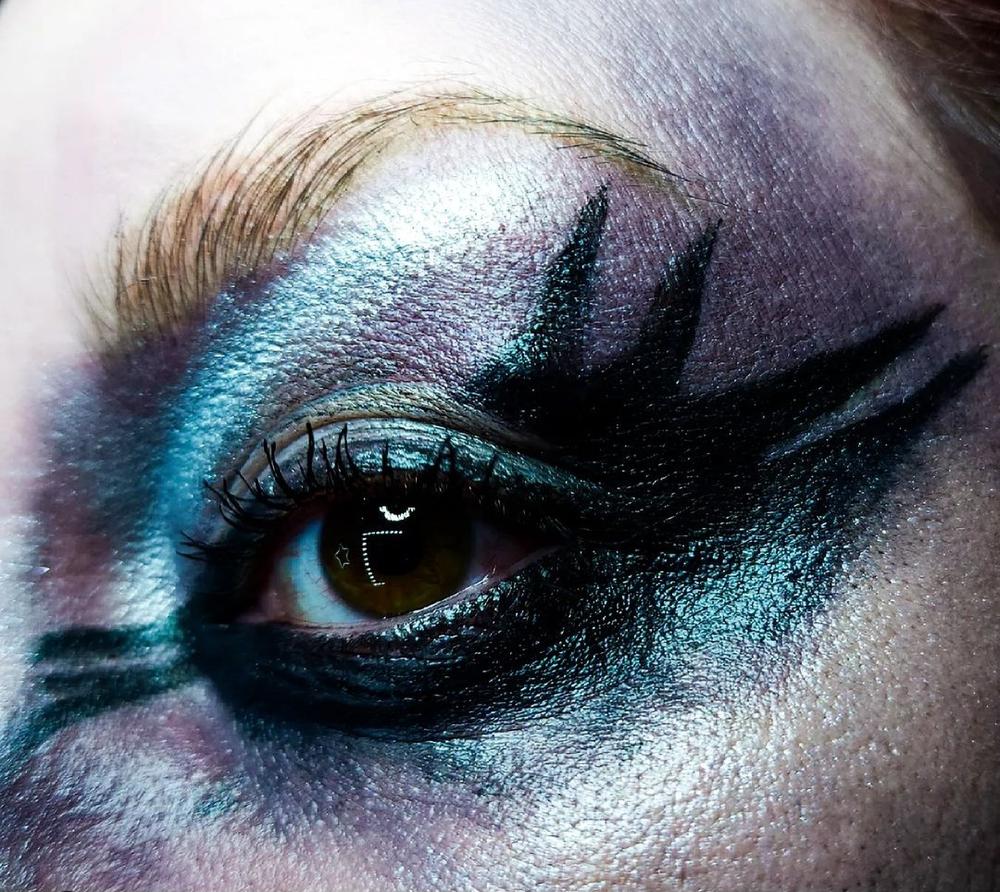 Metamorphic Highlighter: The Sorcerer - Customer Photo From Danielle R Hamilton