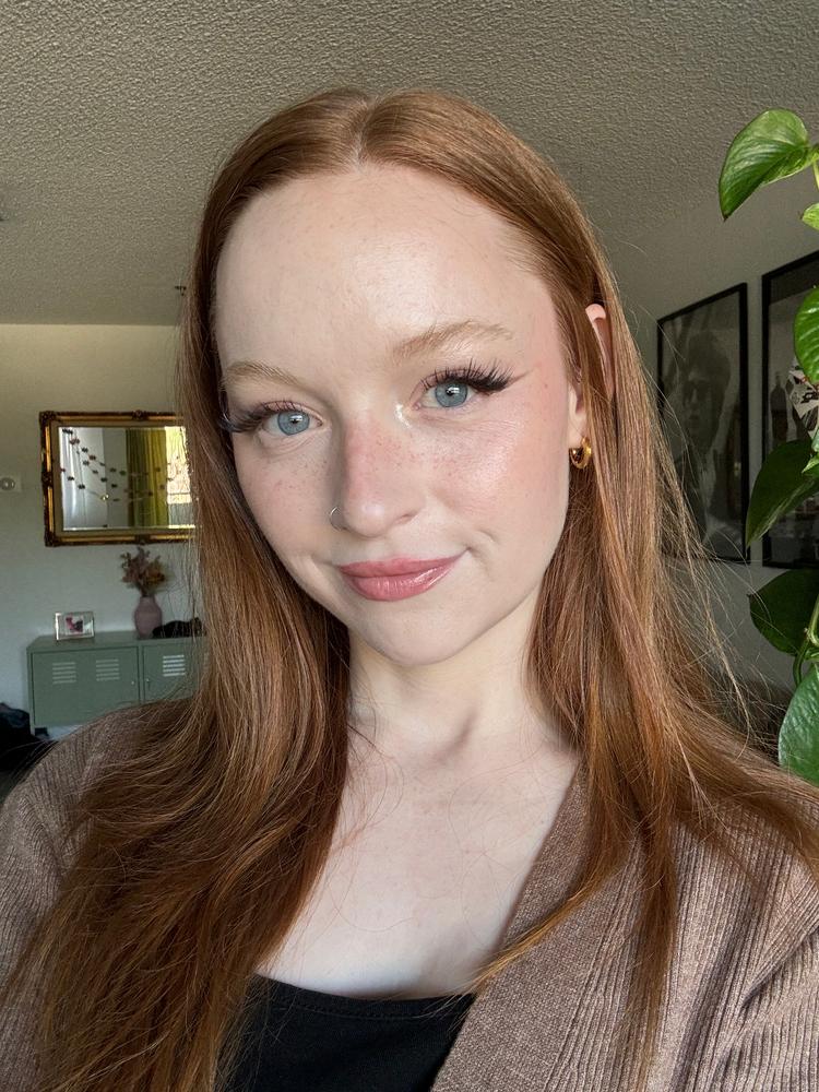 3 Drop Weightless Serum Foundation - Customer Photo From Erin