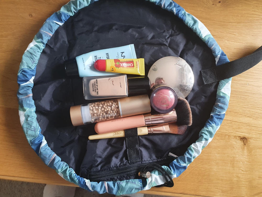 Mini Open Flat Makeup Bag Tropical Leaves - Customer Photo From Amanda Russell