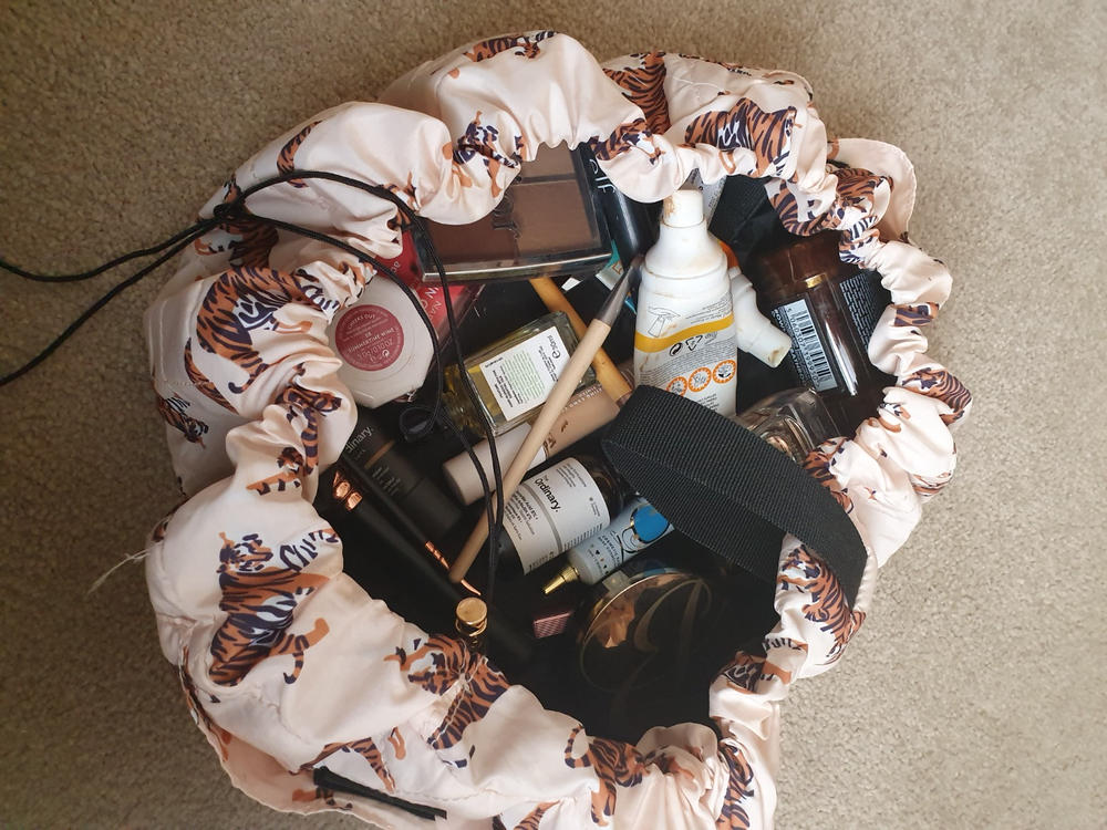 Tigers Open Flat Makeup Bag 50cm - Customer Photo From Romina Arefin