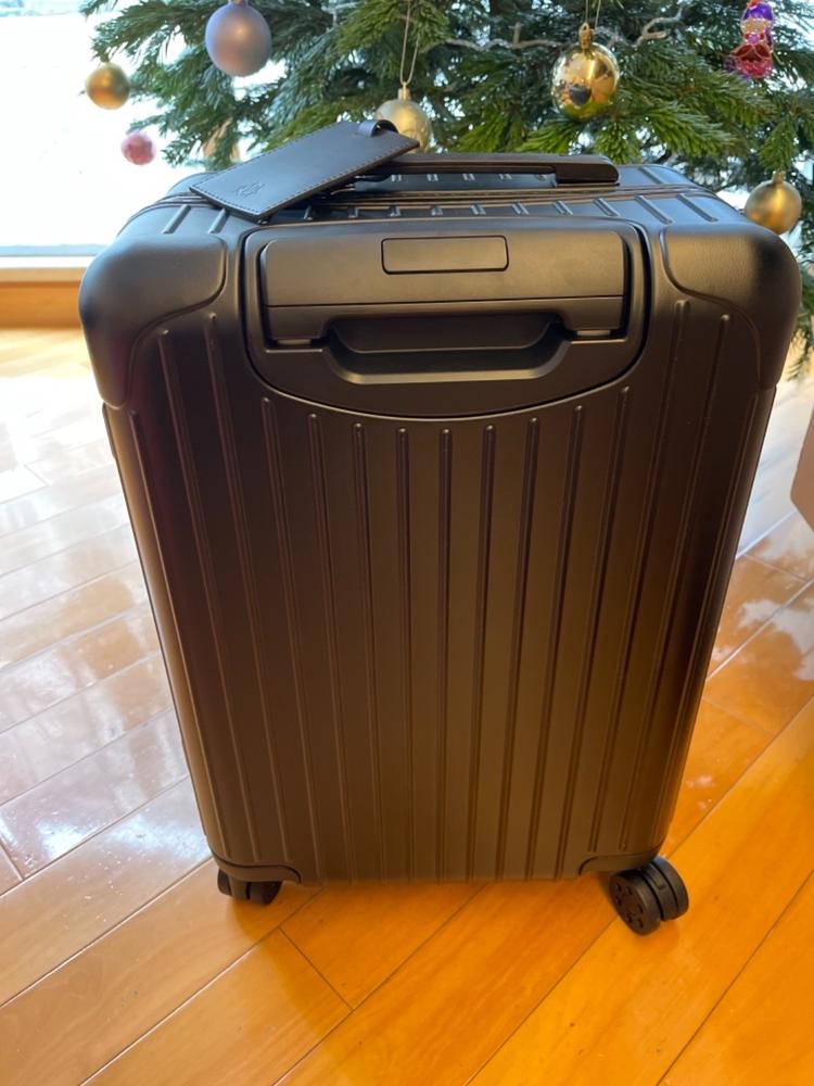 rimowa essential sleeve review