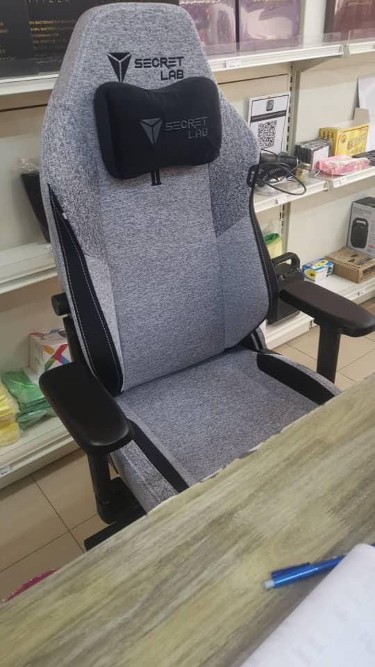 Secretlab TITAN Evo - Regular - SoftWeave™ Plus Fabric (0107) - Customer Photo From Alvin Keng