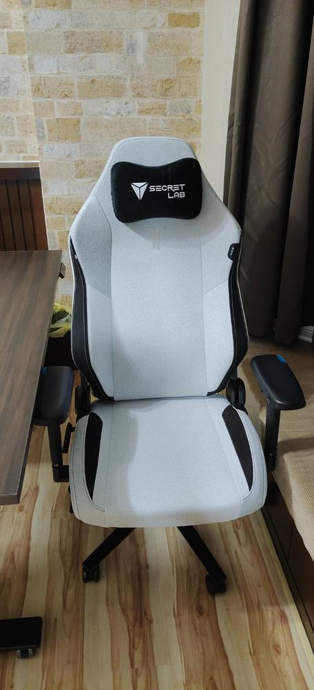 Secretlab TITAN Evo - Regular - SoftWeave® Plus Fabric (0107) - Customer Photo From Jia-Chenn Yeang